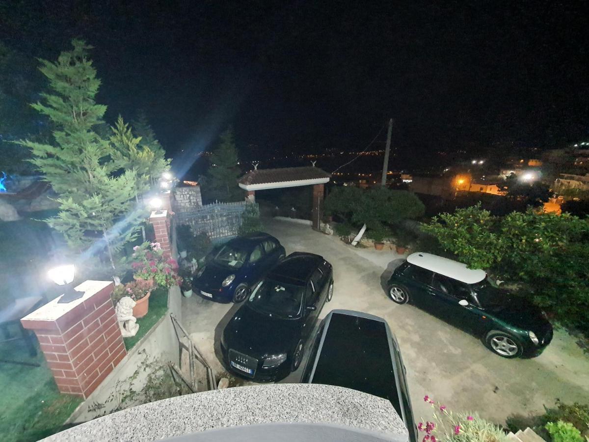 Villa Mehmeti Sarandë Eksteriør billede